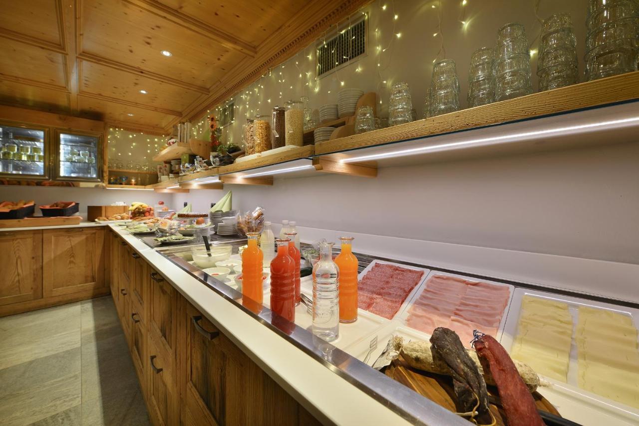 Hotel San Giovanni Livigno Buitenkant foto