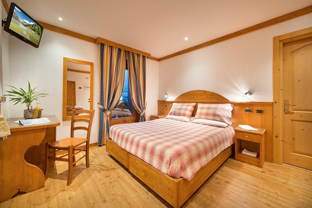 Hotel San Giovanni Livigno Buitenkant foto